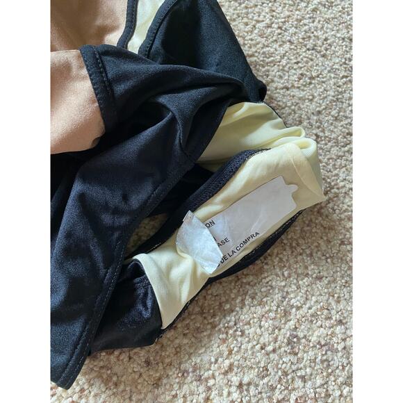 Suit Yourself! One Piece Swimsuit Tummy Thinner Black Gold 28-0673-5 Swim 16 - Picture 9 of 12